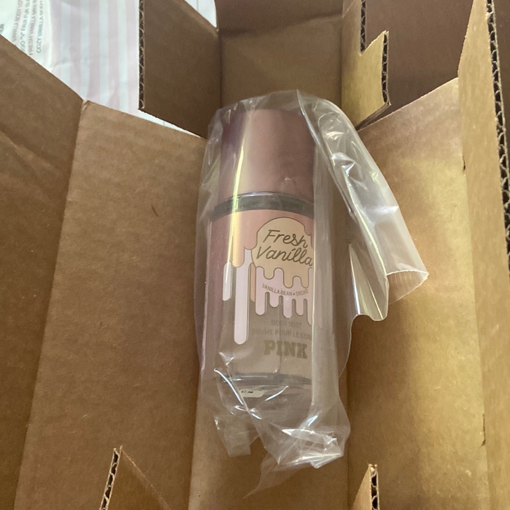 Fresh vanilla mini body mist nwt
